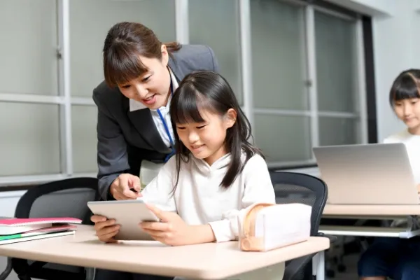教室で学ぶスクールコース